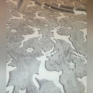 Reindeer & Snowflake Throw Blanket